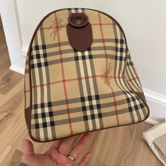 BURBERRY vintage 
BROWN HAYMARKET CHECK COATED CANVAS DUFFLE BAG - Picture 8 of 16